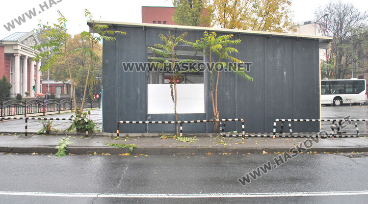 Премахват изградените конструкции над реката заради нарушения