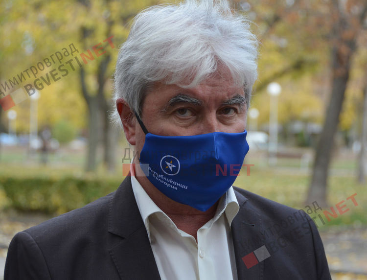 Антон Иванов