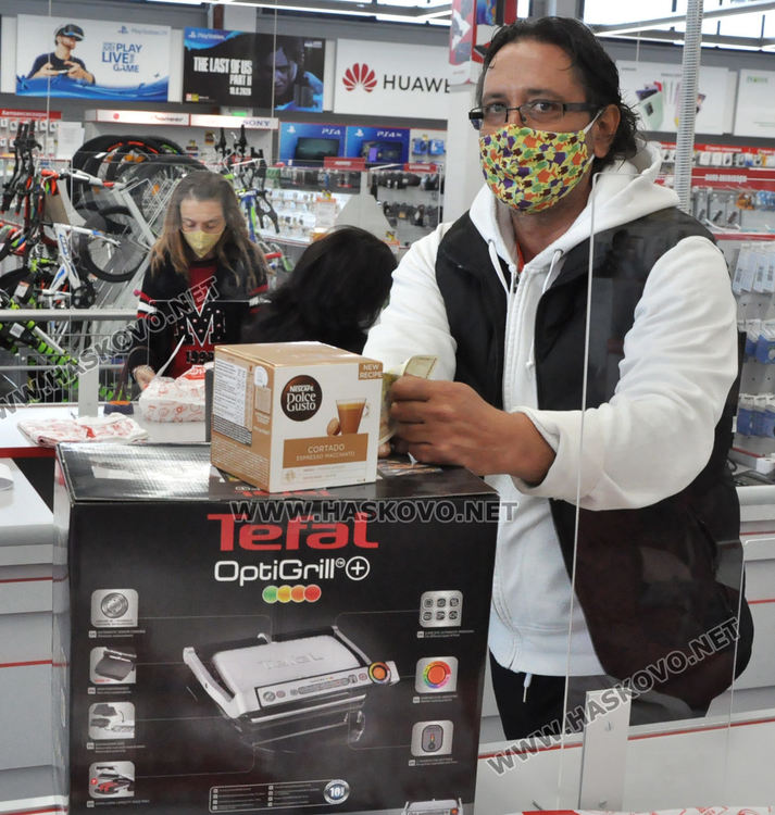 Черен петък! Пазарът се напълни, заради пандемията лаптопите най-търсени