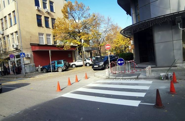 „Зебрата“ на бул.“България“ до полицията на ново място