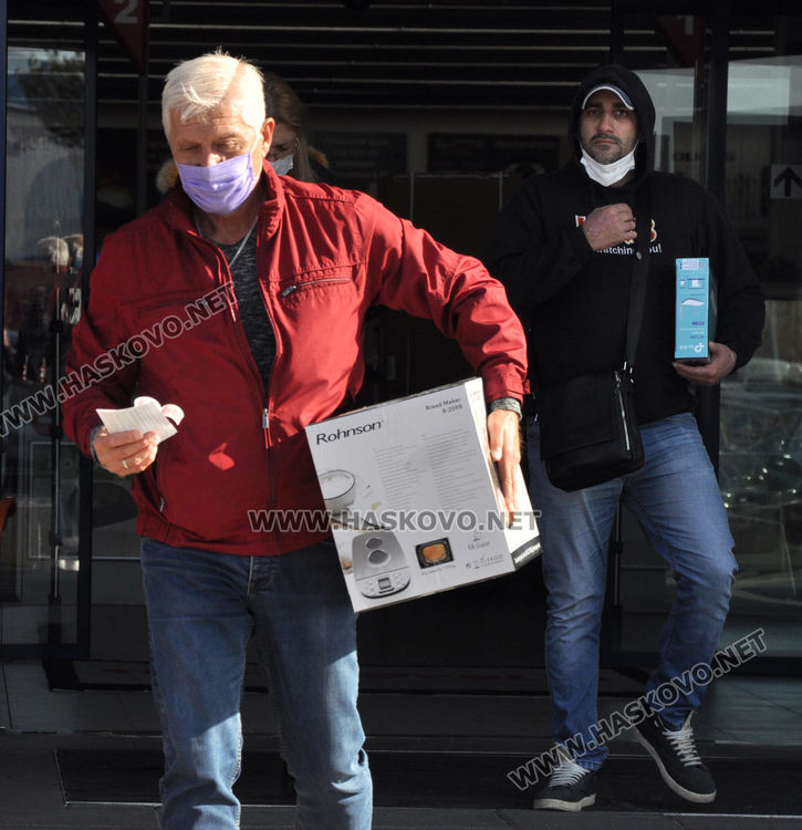 Черен петък! Пазарът се напълни, заради пандемията лаптопите най-търсени