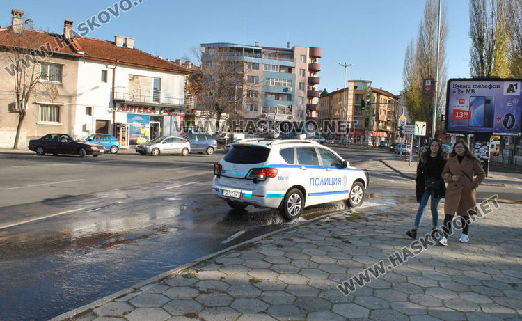 Хасковлии сигнализираха за авария на тротоара край улица „Стара планина“