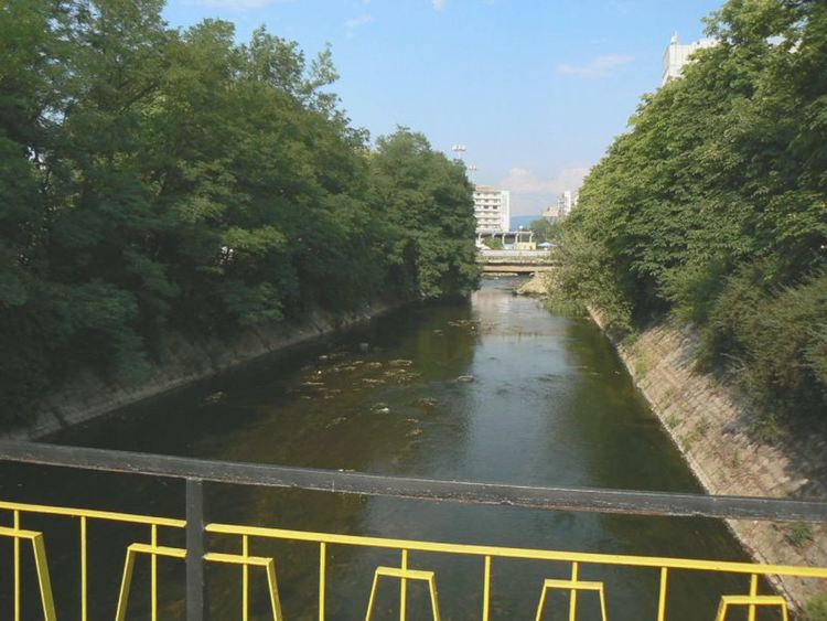 Поредно замърсяване на река Струма край Перник