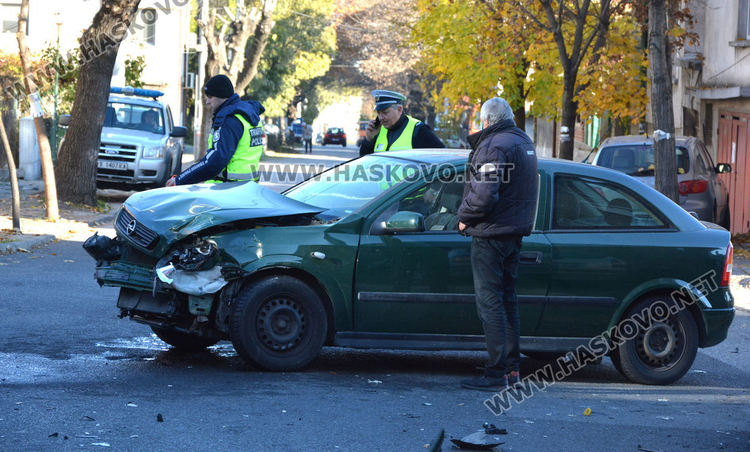 28-годишен пострада при катастрофа на ул. "Македония" 