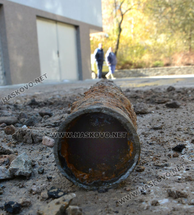 Блокове по „Стара планина“ втори ден без вода заради аварии