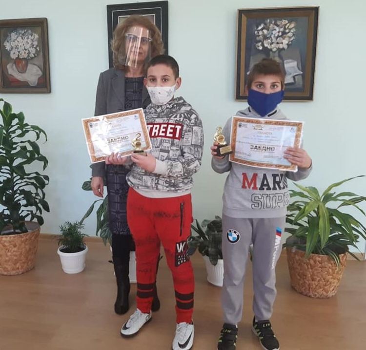 Алековци с награди от национална изложба