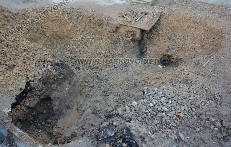 Блокове по „Стара планина“ втори ден без вода заради аварии