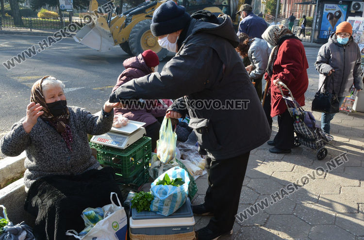 Изгониха търговците от Бабиния пазар, някои се преместиха на Зеленчуковия