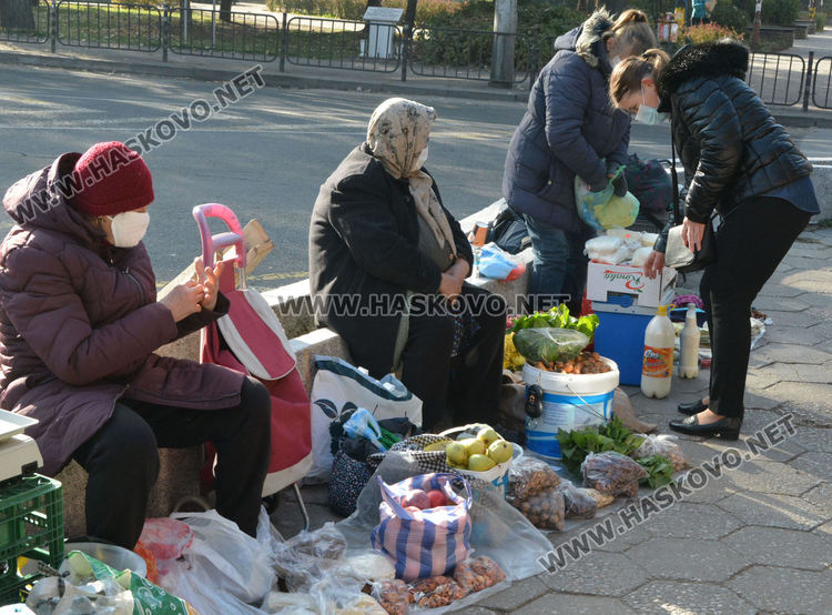Изгониха търговците от Бабиния пазар, някои се преместиха на Зеленчуковия