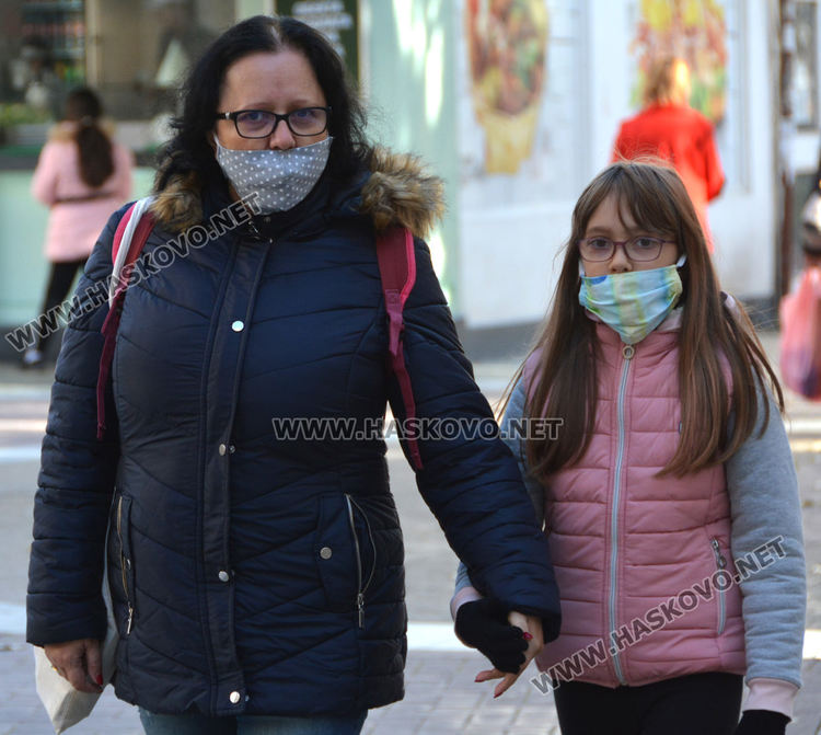 Заведенията, баровете, казината, училищата и градините остават затворени до 21 декември