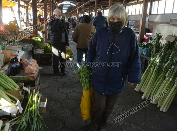 Изгониха търговците от Бабиния пазар, някои се преместиха на Зеленчуковия
