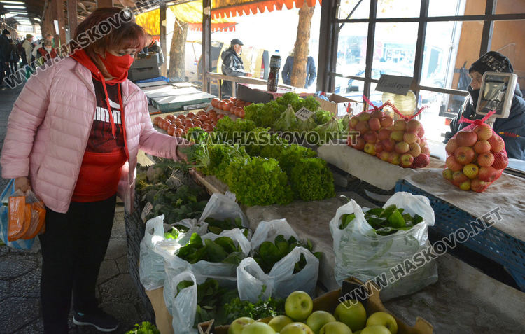 Изгониха търговците от Бабиния пазар, някои се преместиха на Зеленчуковия