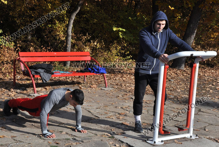 Хасковлии продължават тренировките на открито след затварянето на фитнесите