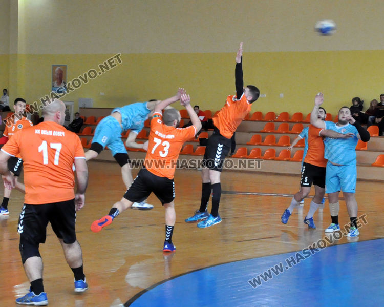 Хандбалистите на „Асти” измъчиха водача в „А” група, но загубиха у дома