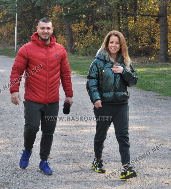 Мнозина излязоха на разходка в паркове и градинки в почивния ден