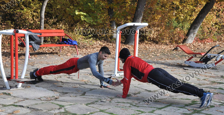 Хасковлии продължават тренировките на открито след затварянето на фитнесите