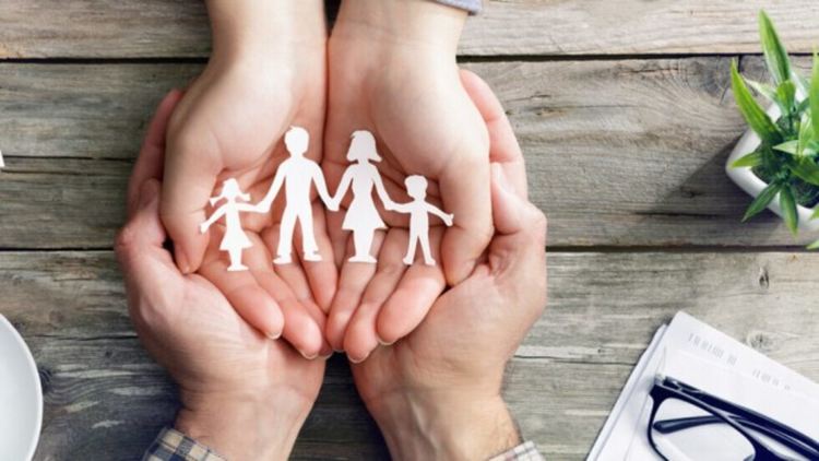 МТСП уточнява критериите за достъп до помощта за родители на деца до 14 години