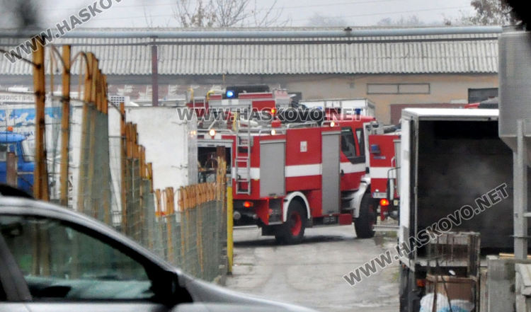 Пожар избухна в базата на БМК в Хасково