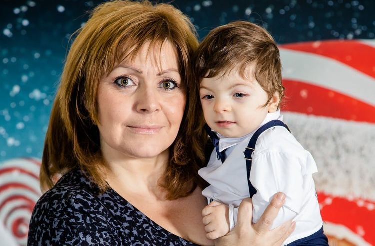 Кутии за дарения за лечението на Гого са поставени в община Хасково 