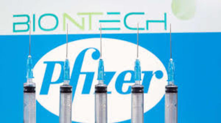 Pfizer ще достави двойно по-малко ваксини от планираното до края на годината