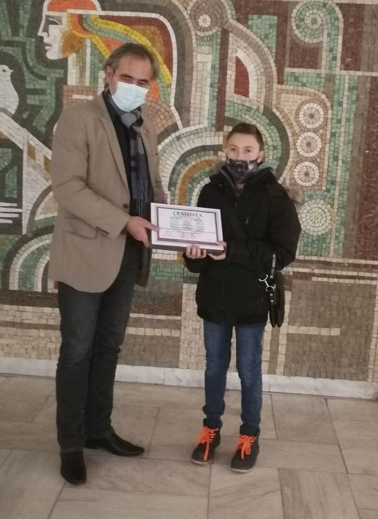 Повод за гордост! Осмокласник от ПГТТ с награда от Община Смолян