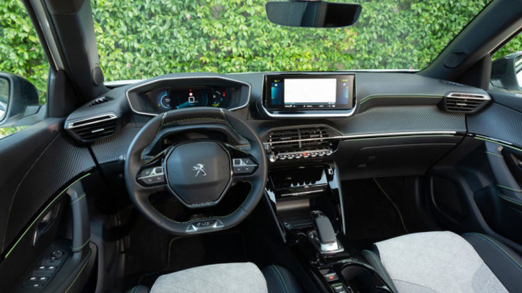 Peugeot e-2008 - защо един джип може да бъде градски