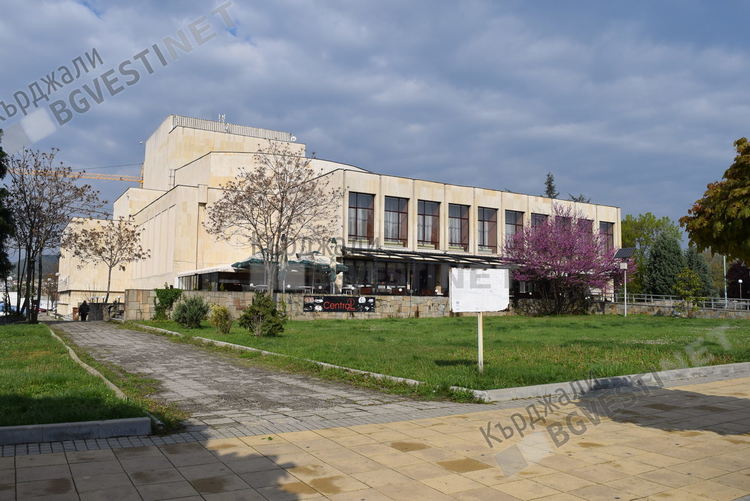  „Лъжата” – премиера на кърджалийския театър в края на 2020