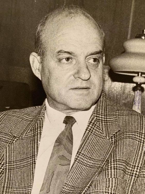 доц.д-р Иван Костов