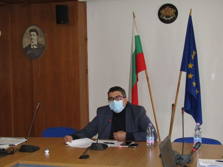 Областният щаб обмисля механизъм за командироване на медицински специалисти