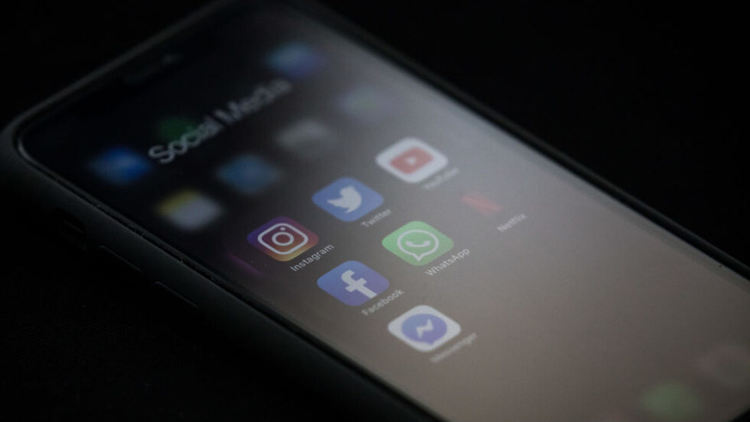  Чатът на Facebook се срина