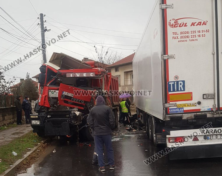 Несъобразена скорост-причина за катастрофата между камиони в Симеоновград