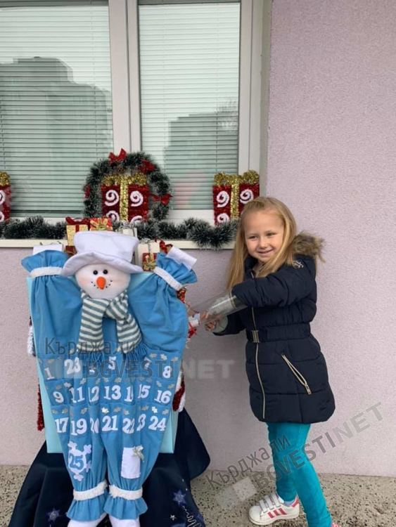 Дете-сираче от детска градина „Баба Тонка” поиска подарък прахосмукачка от Дядо Коледа, за да облекчи баба си