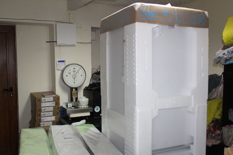 Благодетели направиха дарение за  Центъра за настаняване на деца