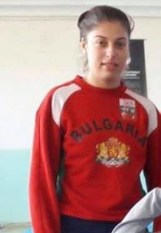 Републиканска медалистка по борба загина в катастрофа 