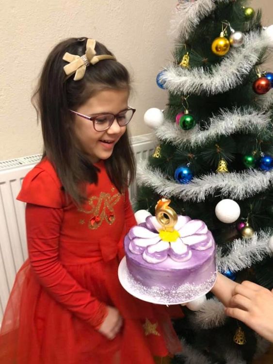 Продължава кампанията „Да помогнем на Радост да проходи“