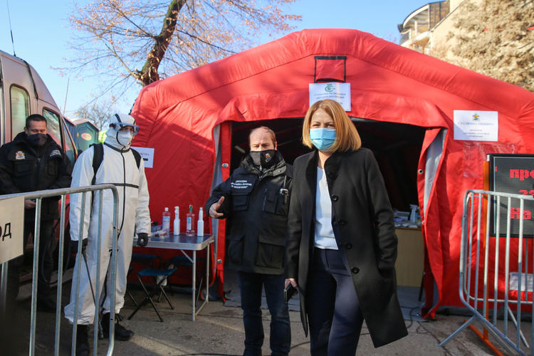 Първият ваксинационен център за имунизация срещу COVID-19 