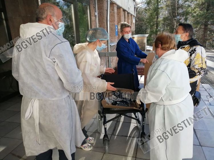 Спешното получи дарение - две нови рингови колички. Дарителите пожелаха анонимност