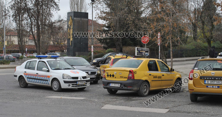 ДАИ проверява такситата в Хасково, хванаха неизрядни