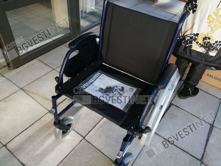 Спешното получи дарение - две нови рингови колички. Дарителите пожелаха анонимност