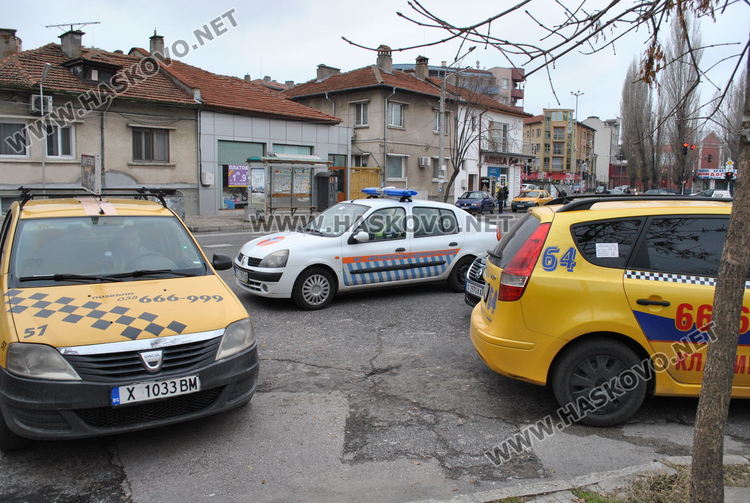 ДАИ проверява такситата в Хасково, хванаха неизрядни