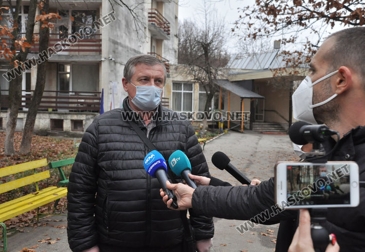 Почина мъж с коронавирус в Старческия дом, тестват още около 100 потребители и служители