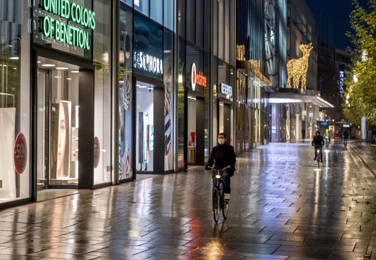 Дания затвори магазините