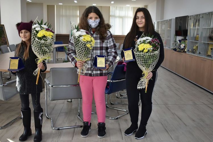 Наградиха победителите от конкурса за стихотворение на община Асеновград