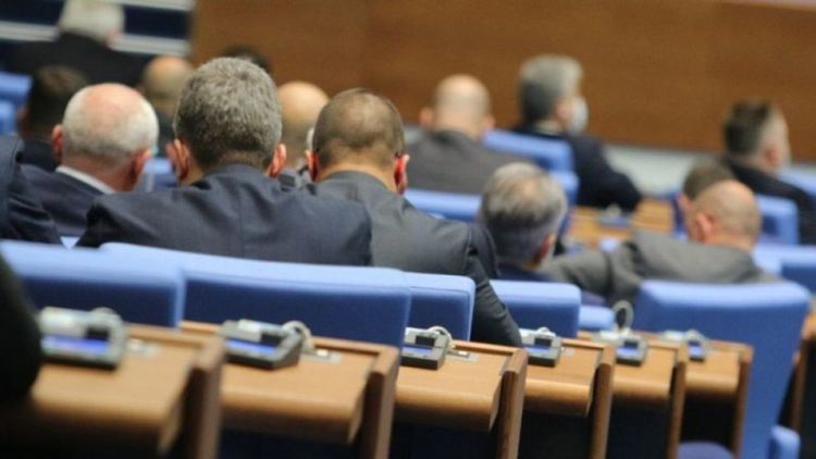 Споразумения за още две ваксини одобри парламенът