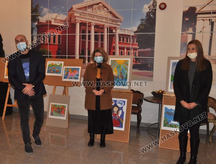 Изложба, концерт и театър за лечението на малкия Георги