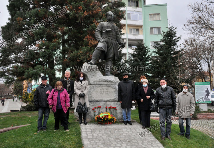Тракийци отбелязаха 176 г. от рождението на Капитан Петко войвода 