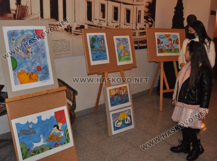 Изложба, концерт и театър за лечението на малкия Георги