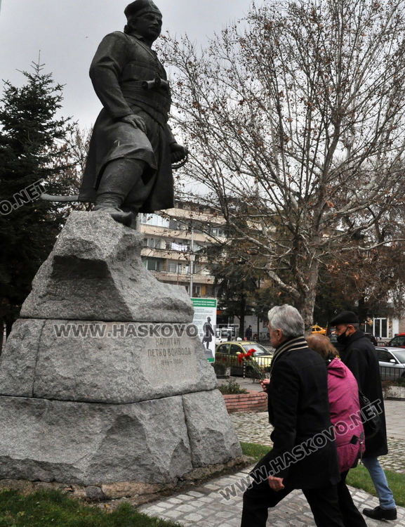 Тракийци отбелязаха 176 г. от рождението на Капитан Петко войвода 