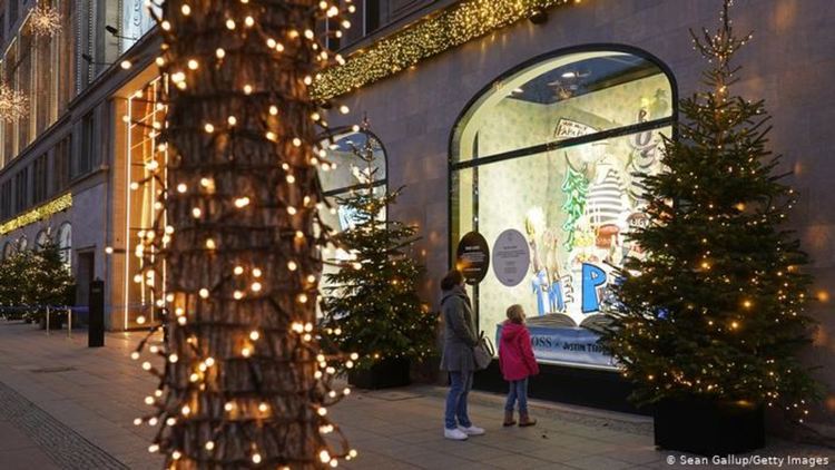 Вирусолог: "Да затвориш всичко и всички - това е Средновековие"