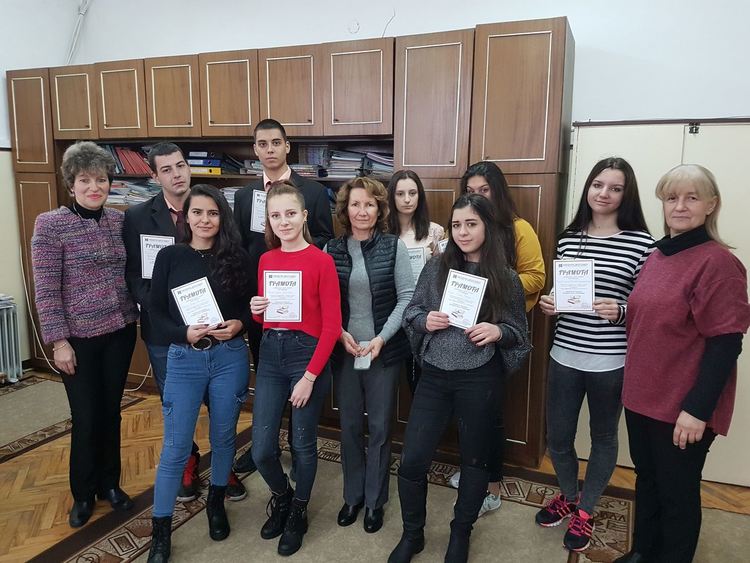 Успешен старт за златаровци